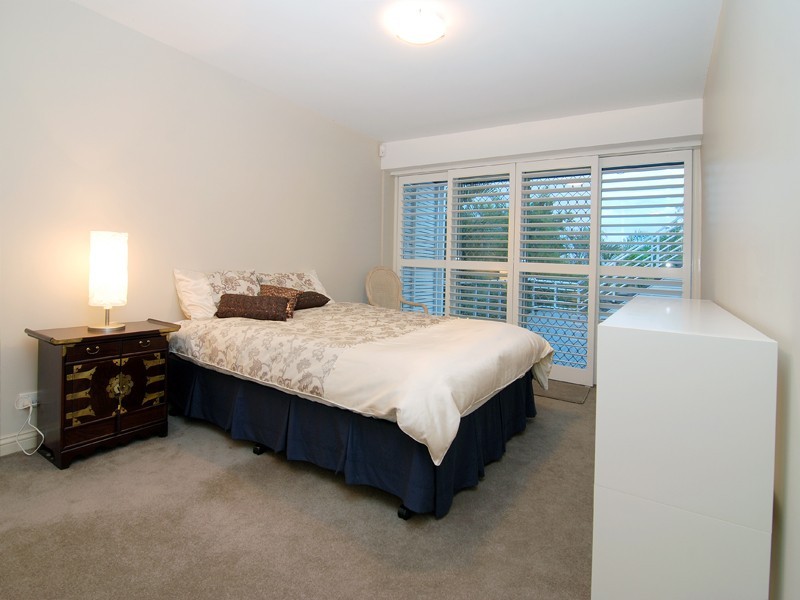 26 Mikado Street, Hamilton QLD 4007