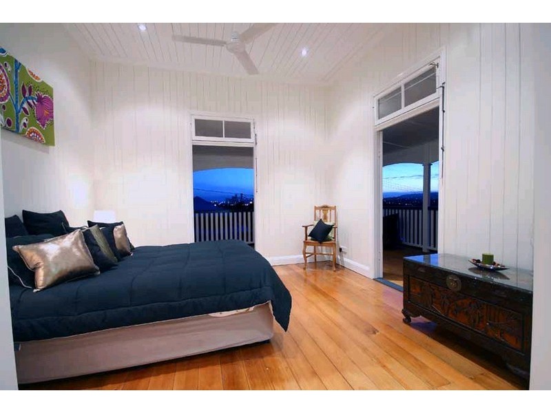 15 Hunter Street, Wooloowin QLD 4030