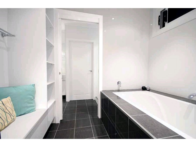 15 Hunter Street, Wooloowin QLD 4030