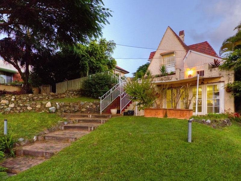 13 Apex Street, Clayfield QLD 4011