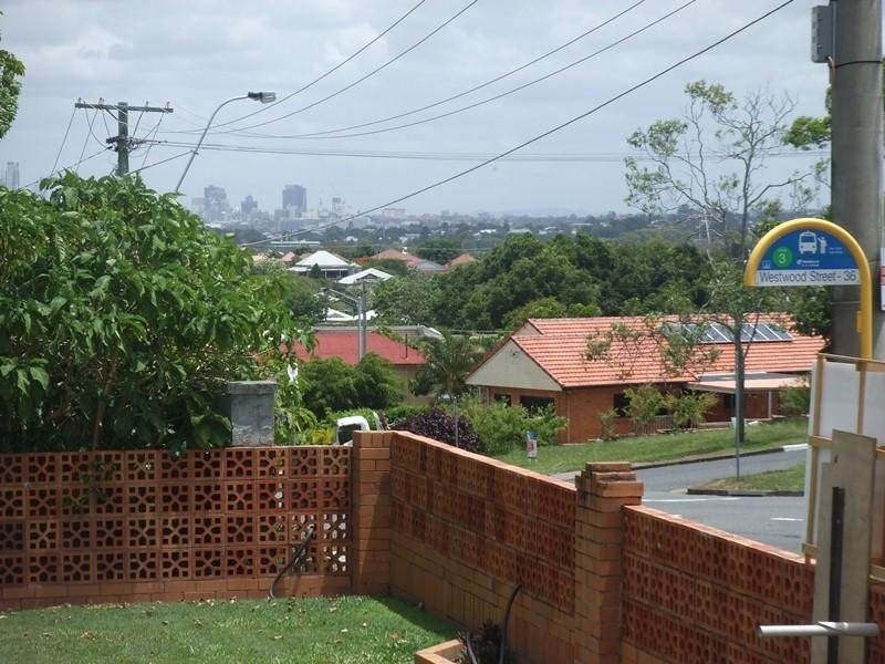 267 Shaw Road, Wavell Heights QLD 4012