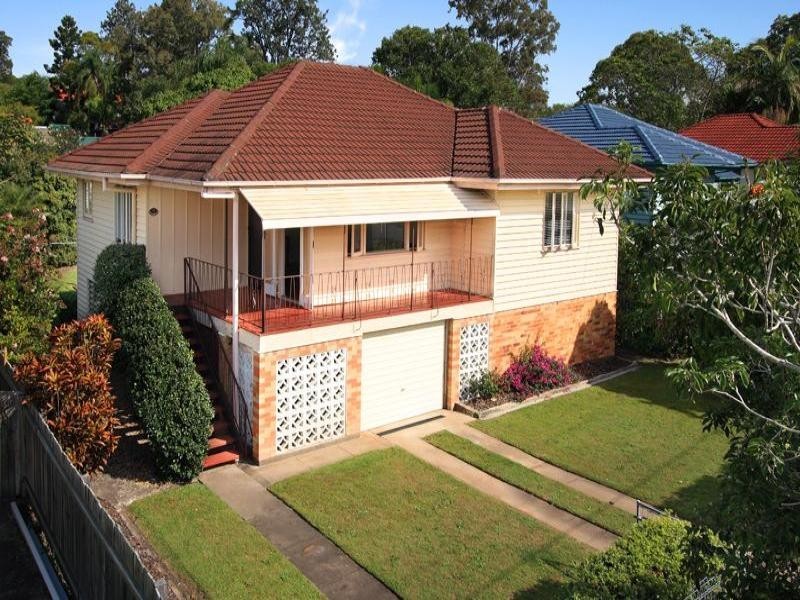 11 Deramore Street, Wavell Heights QLD 4012