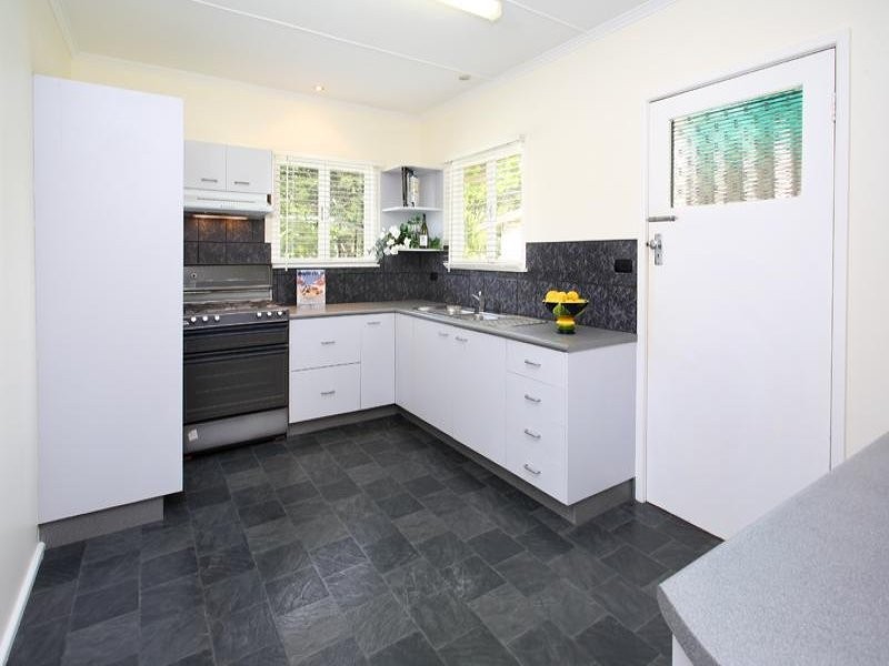 11 Deramore Street, Wavell Heights QLD 4012