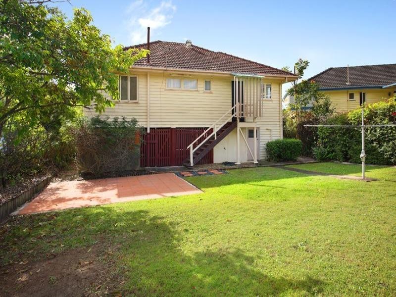 11 Deramore Street, Wavell Heights QLD 4012