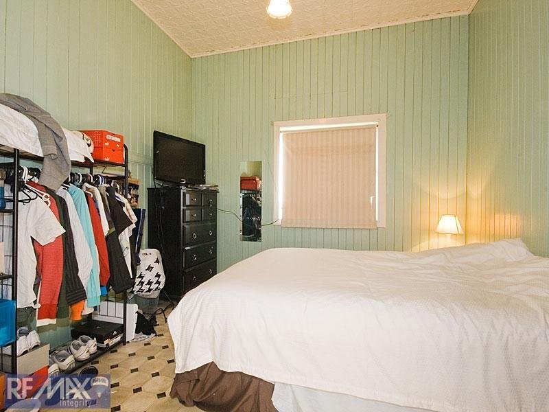 14 Seventh Avenue, Windsor QLD 4030