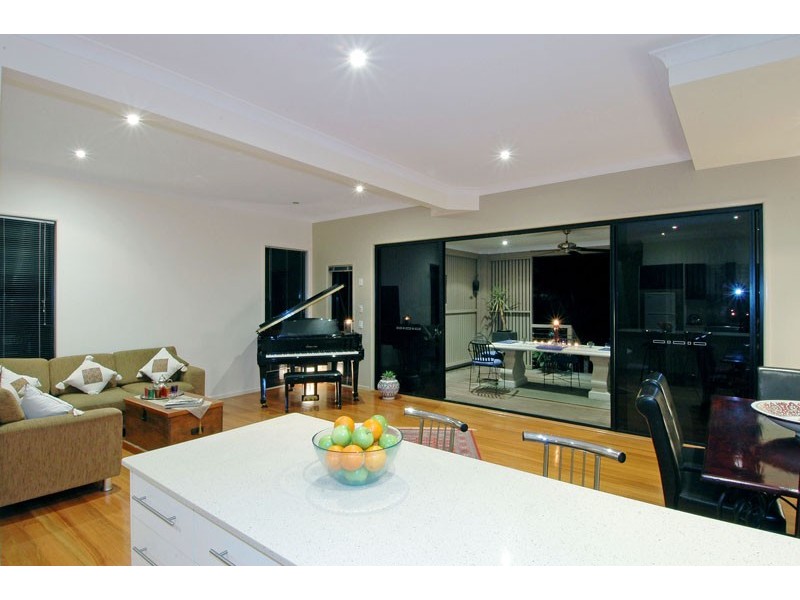 56 Anthony Street, Hamilton QLD 4007