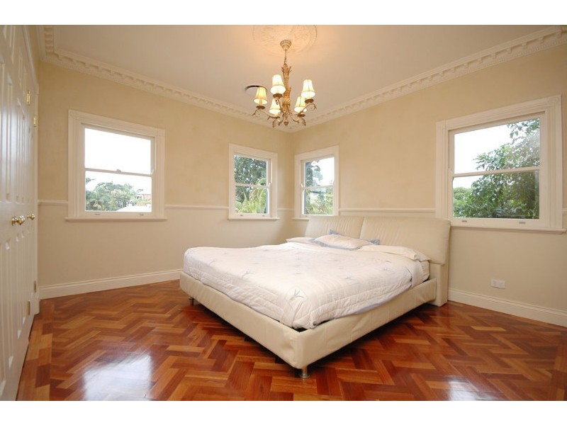 58 Anthony Street, Hamilton QLD 4007