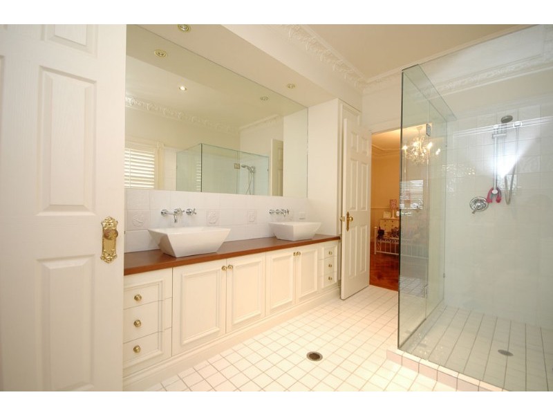 58 Anthony Street, Hamilton QLD 4007