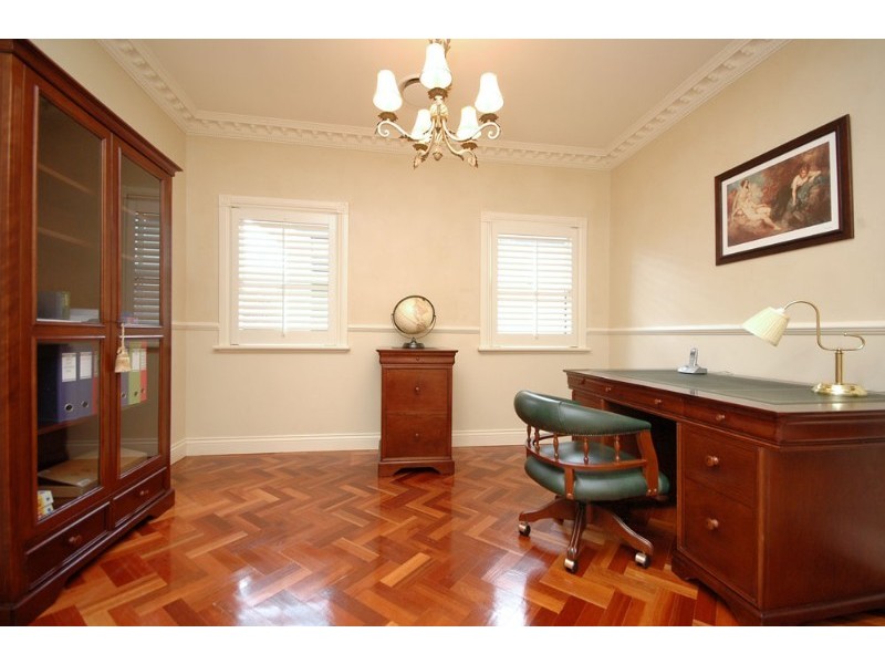 58 Anthony Street, Hamilton QLD 4007