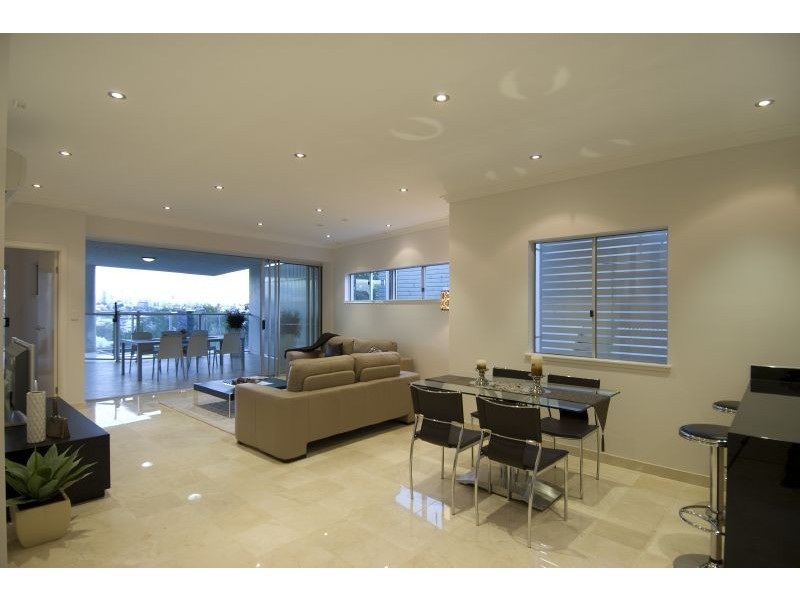 2/34 Highlands Street, Albion QLD 4010