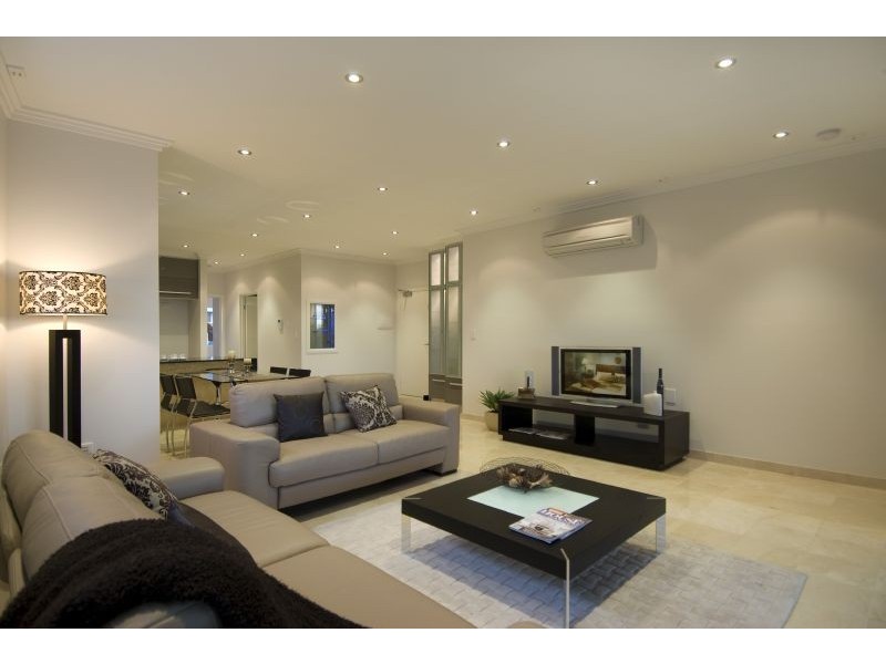 2/34 Highlands Street, Albion QLD 4010