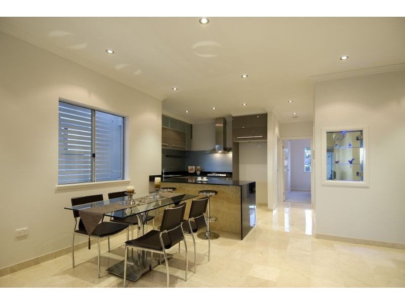 2/34 Highlands Street, Albion QLD 4010