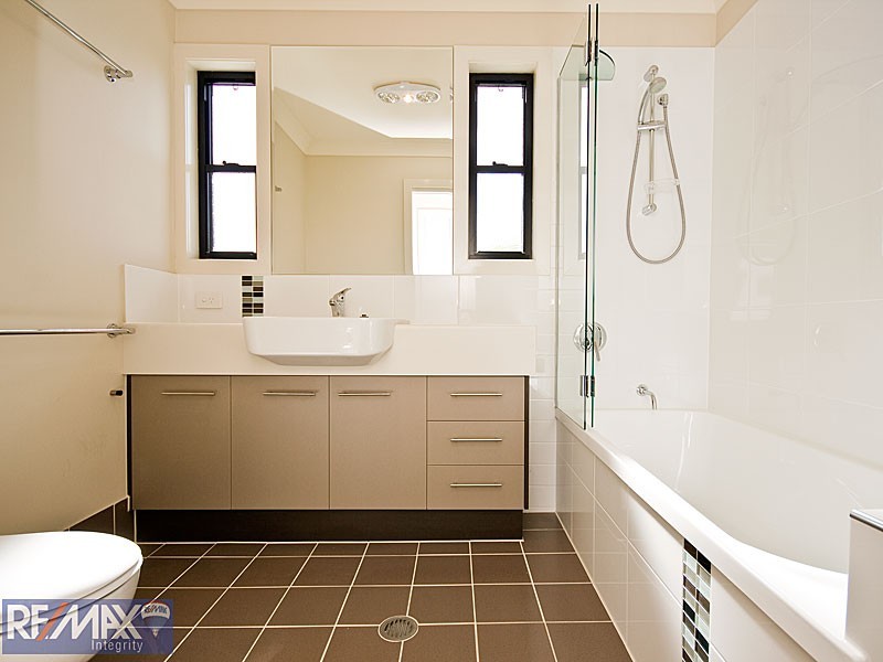 1 & 3/38 Little Jenner Street, Nundah QLD 4012