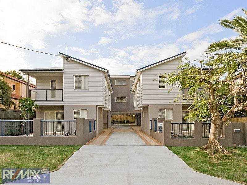 15-17 Vincent Street, Indooroopilly QLD 4068