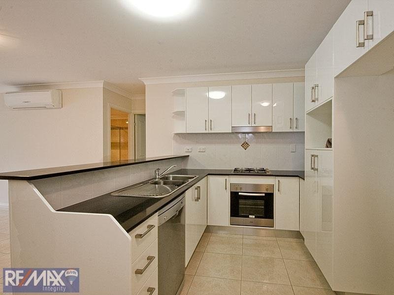 15-17 Vincent Street, Indooroopilly QLD 4068