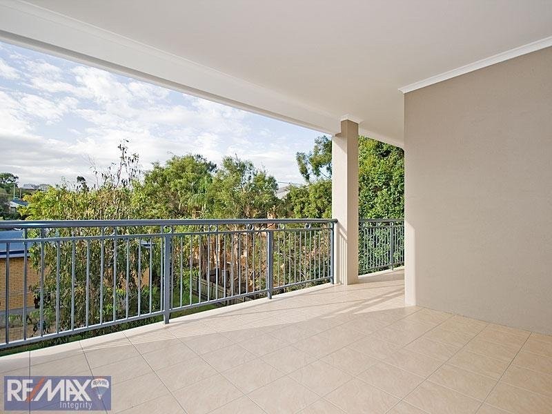 15-17 Vincent Street, Indooroopilly QLD 4068