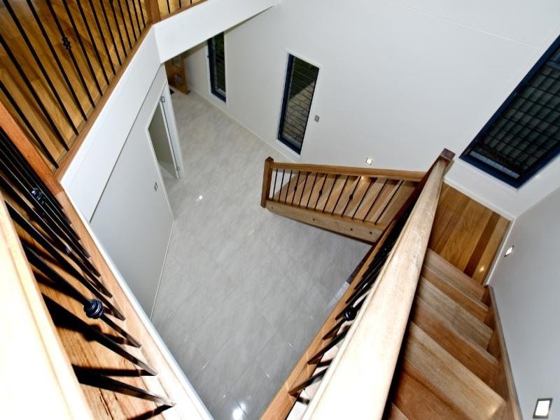 52 Oyster Point Esplanade, Scarborough QLD 4020