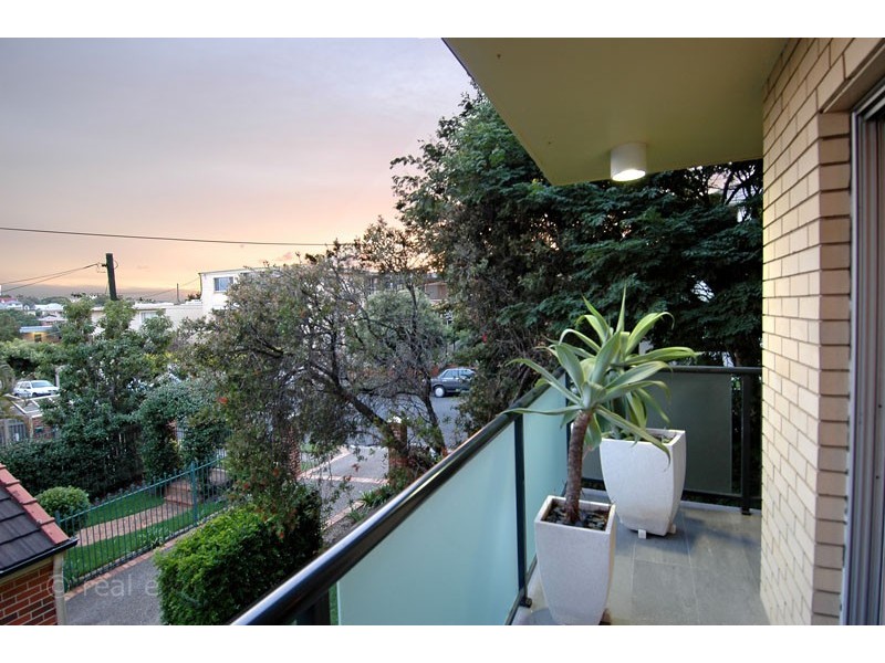 2/21 Wellington Street, Clayfield QLD 4011