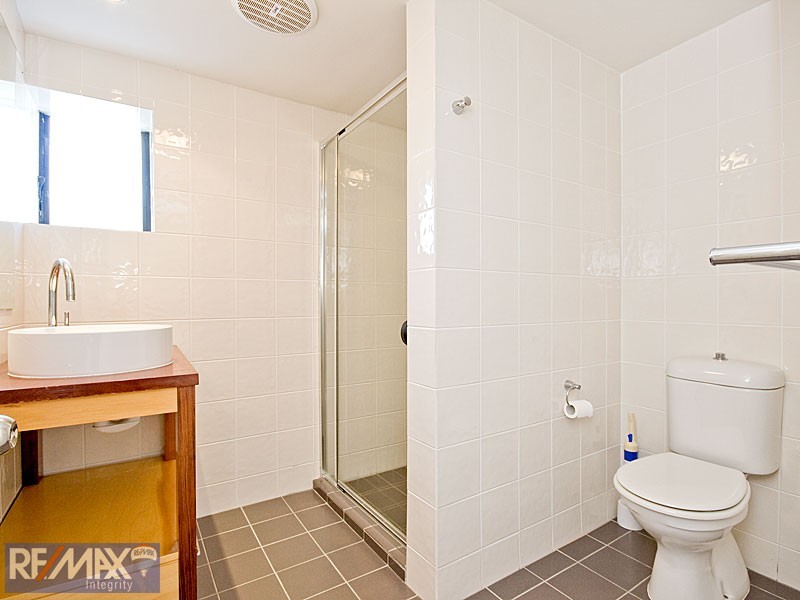 49 Montpelier Street, Clayfield QLD 4011