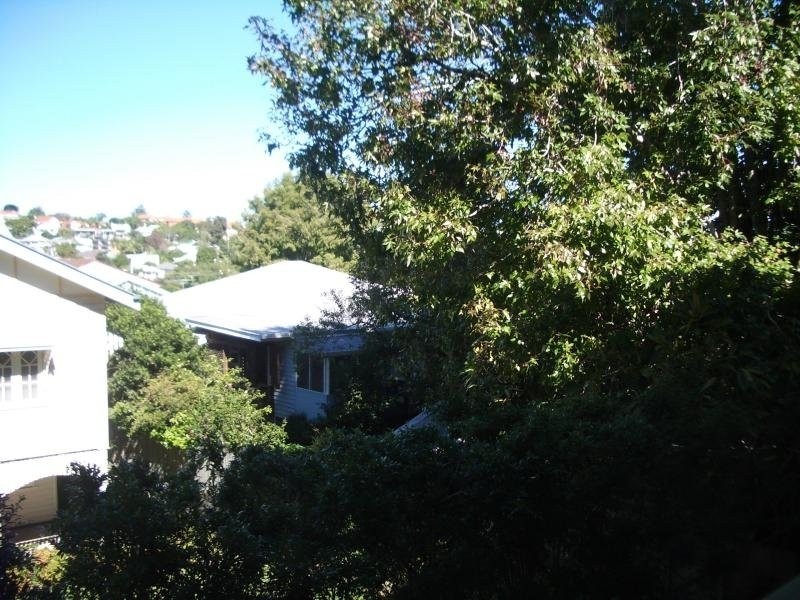 1/26 Crombie Street, Clayfield QLD 4011