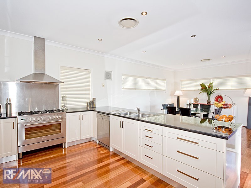 67 Mein Street, Hendra QLD 4011