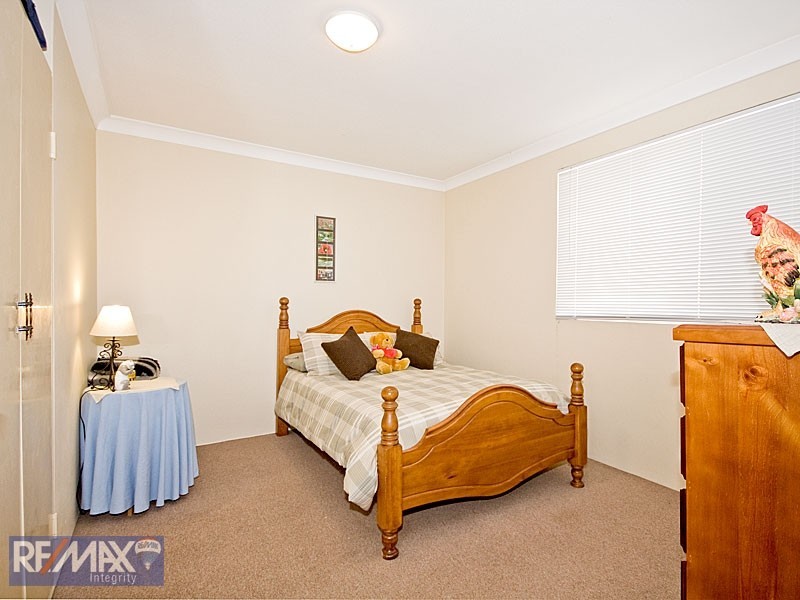 2/49 Groom Street, Gordon Park QLD 4031