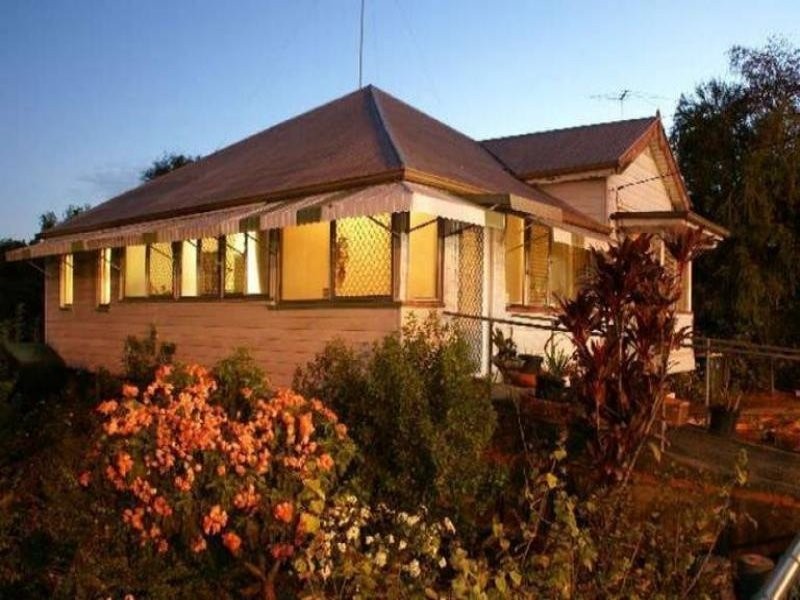 106 Albion Road, Windsor QLD 4030