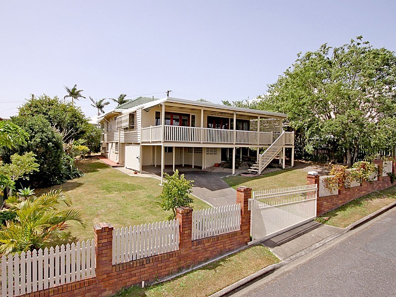 4 Oliver Street, Wooloowin QLD 4030