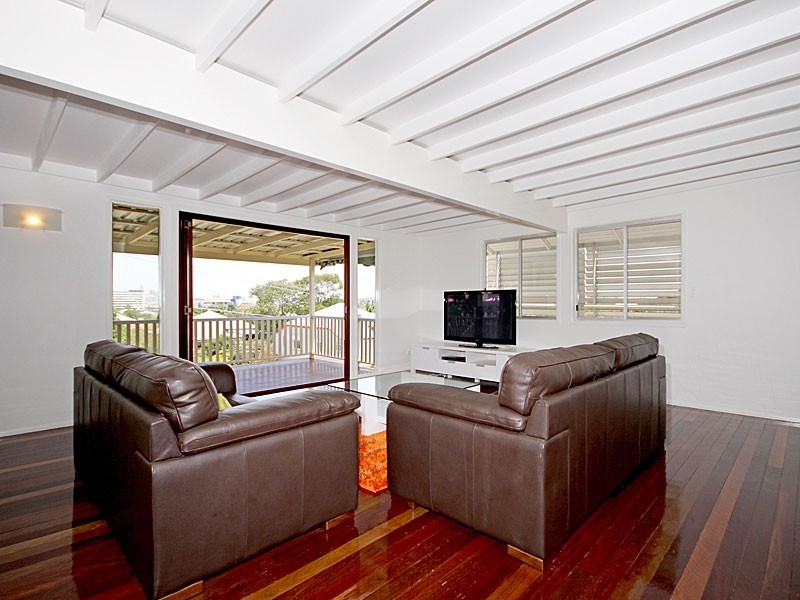 4 Oliver Street, Wooloowin QLD 4030