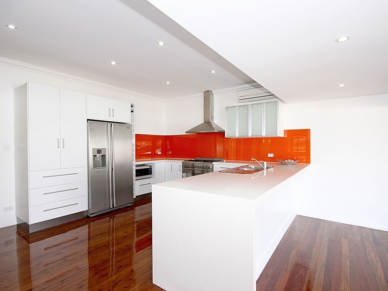 4 Oliver Street, Wooloowin QLD 4030