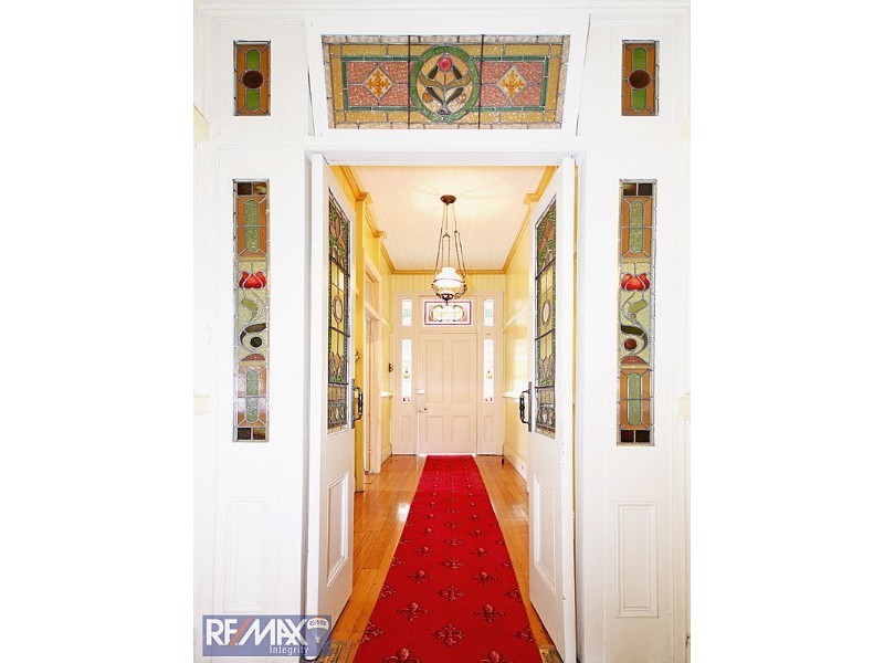 18 Norman Parade, Clayfield QLD 4011