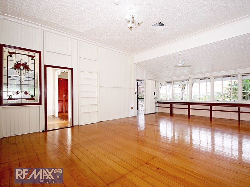 18 Norman Parade, Clayfield QLD 4011