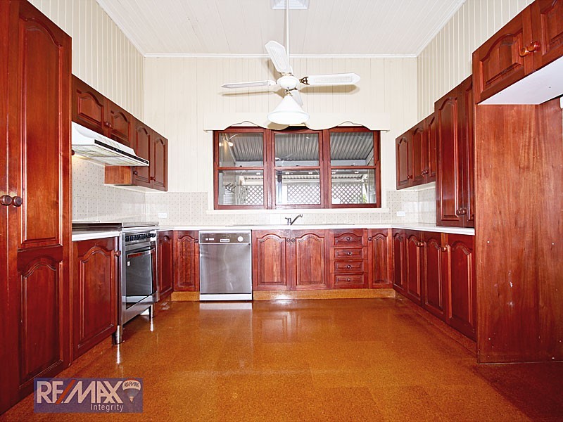 18 Norman Parade, Clayfield QLD 4011