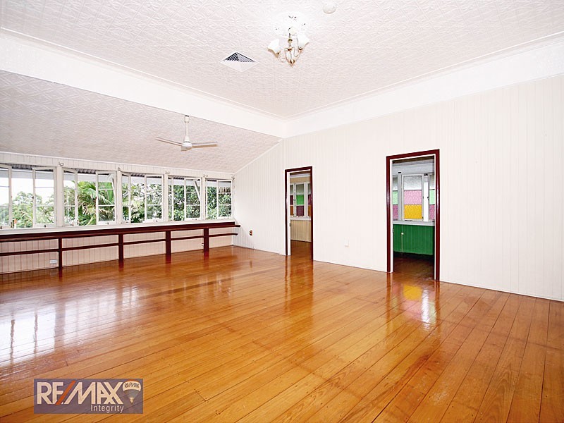 18 Norman Parade, Clayfield QLD 4011