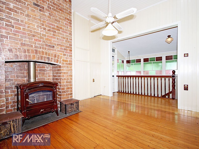 18 Norman Parade, Clayfield QLD 4011