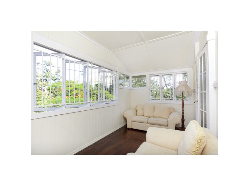 2 Maxwell Street, Clayfield QLD 4011