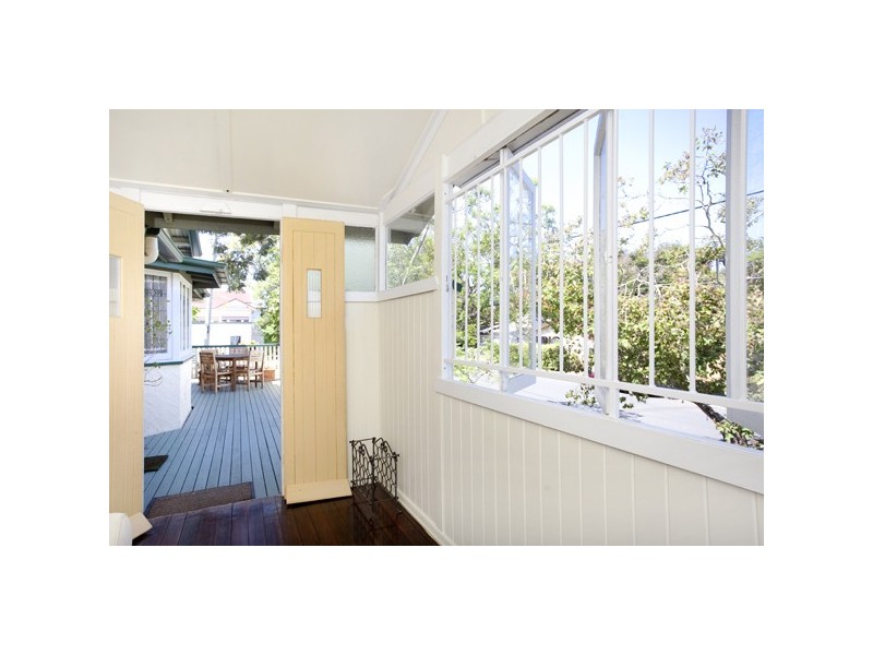 2 Maxwell Street, Clayfield QLD 4011