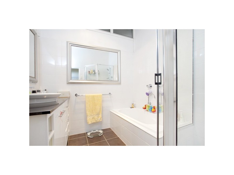 2 Maxwell Street, Clayfield QLD 4011