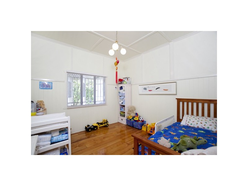 2 Maxwell Street, Clayfield QLD 4011