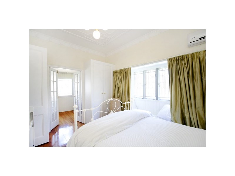 2 Maxwell Street, Clayfield QLD 4011