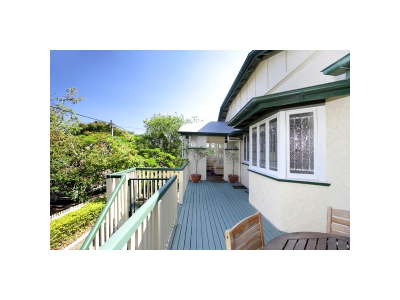 2 Maxwell Street, Clayfield QLD 4011