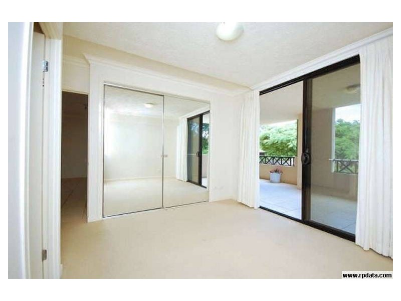 8/47 Racecourse Road, Hamilton QLD 4007