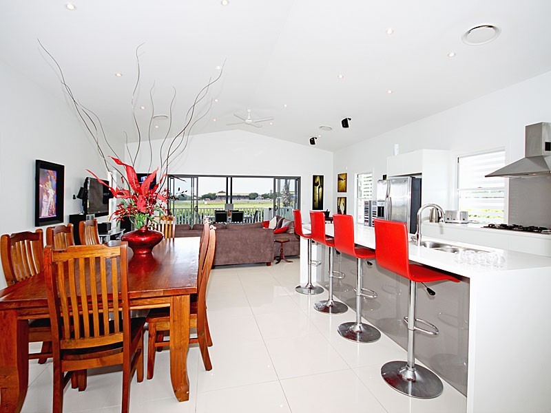 96 Mein Street, Hendra QLD 4011