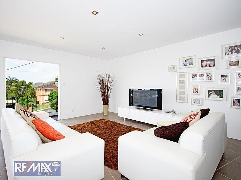 27 Redwood Street, Stafford Heights QLD 4053