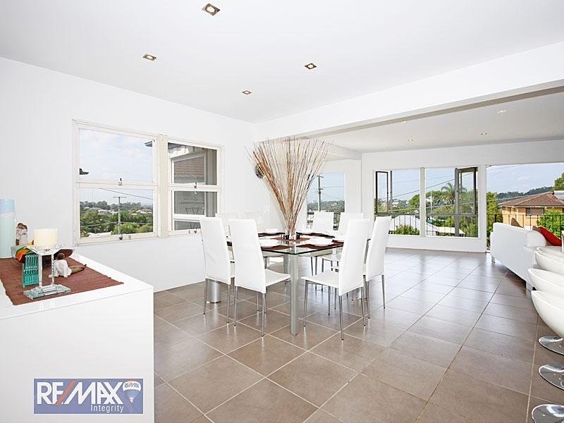 27 Redwood Street, Stafford Heights QLD 4053