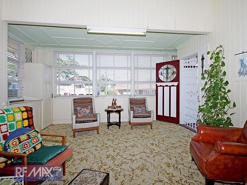 8 Bourne Street, Clayfield QLD 4011