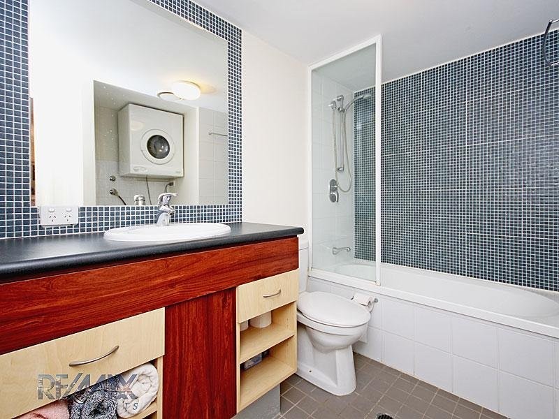 9/41 Rossiter Parade, Hamilton QLD 4007