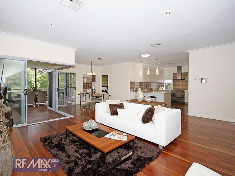 23 Rawson Street, Wooloowin QLD 4030