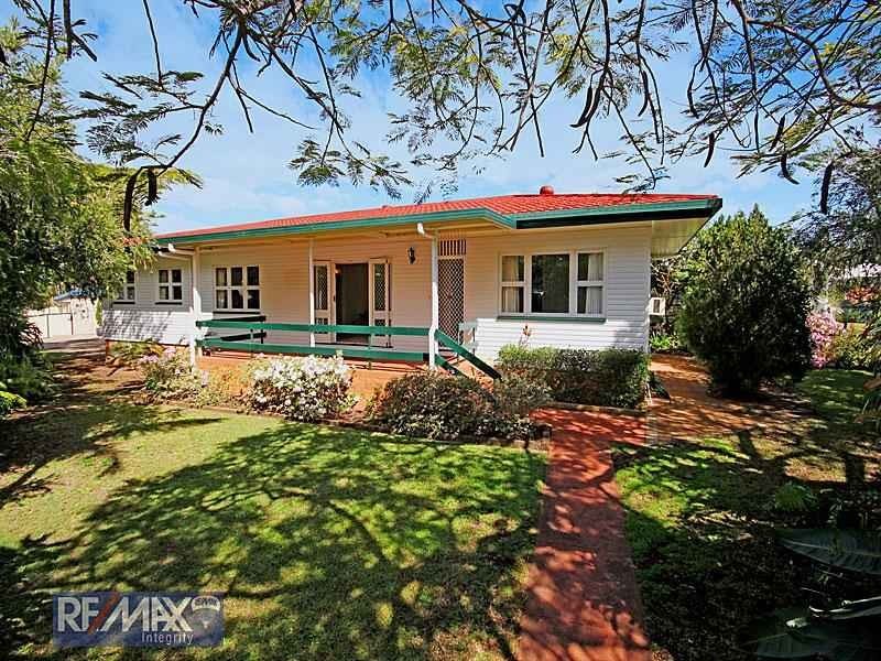 39 Westbrook Street, Woody Point QLD 4019