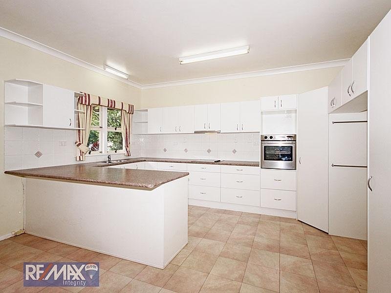 39 Westbrook Street, Woody Point QLD 4019